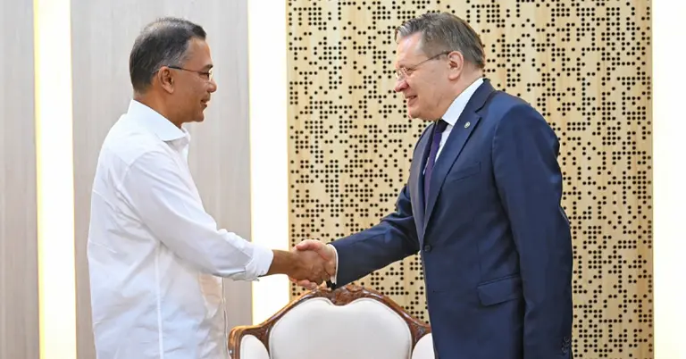 তারেক রহমান ও অ্যালেক্সি লিখাচেভ